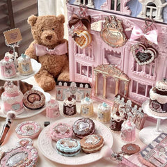 Pastel-colored miniature bakery display with teddy bear and decorative items.- Flower Knows Sweetie Bear Mini Setting Powder 01 Cocoa lightweight setting powder