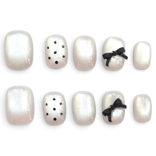Press-on Nail | Audrey Hepburn Style | Square Shape