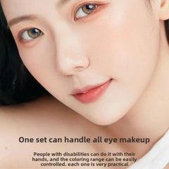 Blending and contour eyeshadow brushes detail