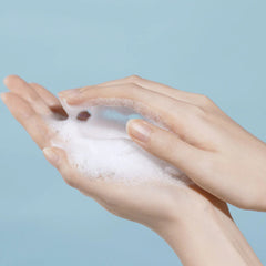 DIVE IN Low Molecular Hyaluronic Acid Cleansing Foam 150ml