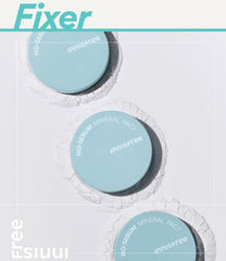 Three blue compact face powders with 'innisfree' branding on a light gray background.
